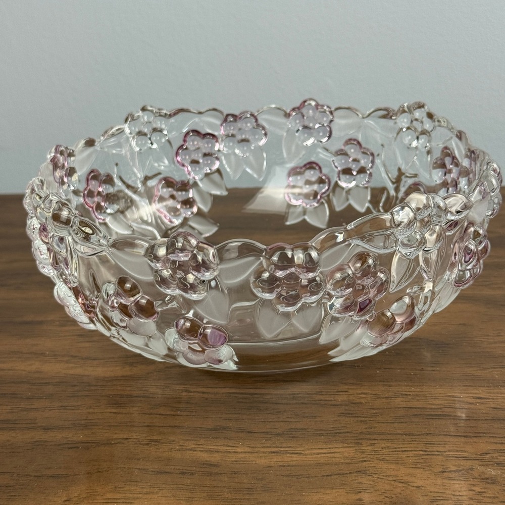 Vintage Embossed Pink Floral Glass Serving Bowl Frosted Leaf Grandmillennial